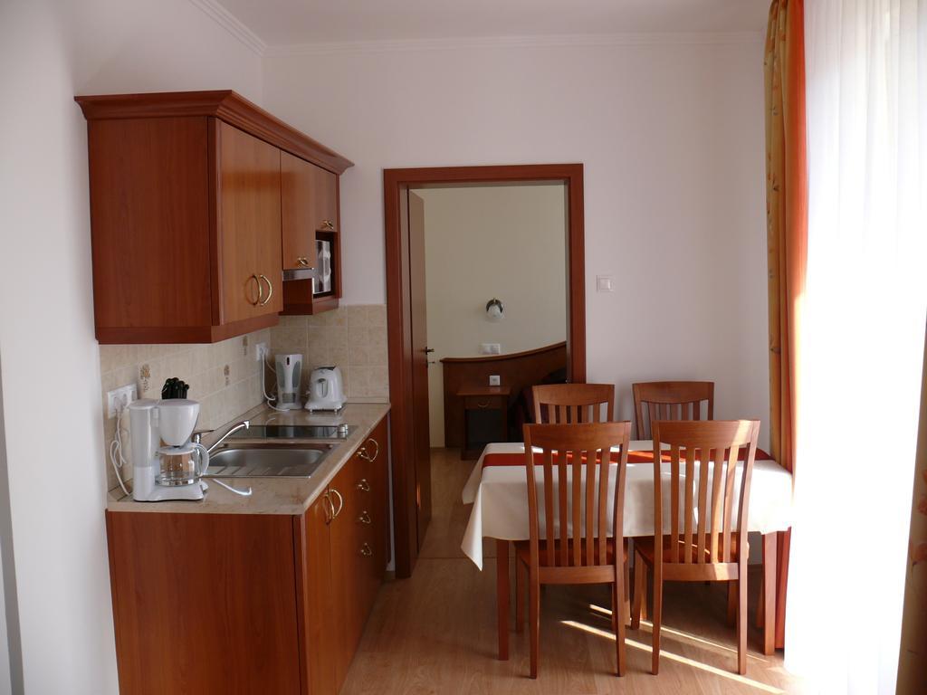 Szerencsemak Panzio Apartment Kehidakustany Bilik gambar